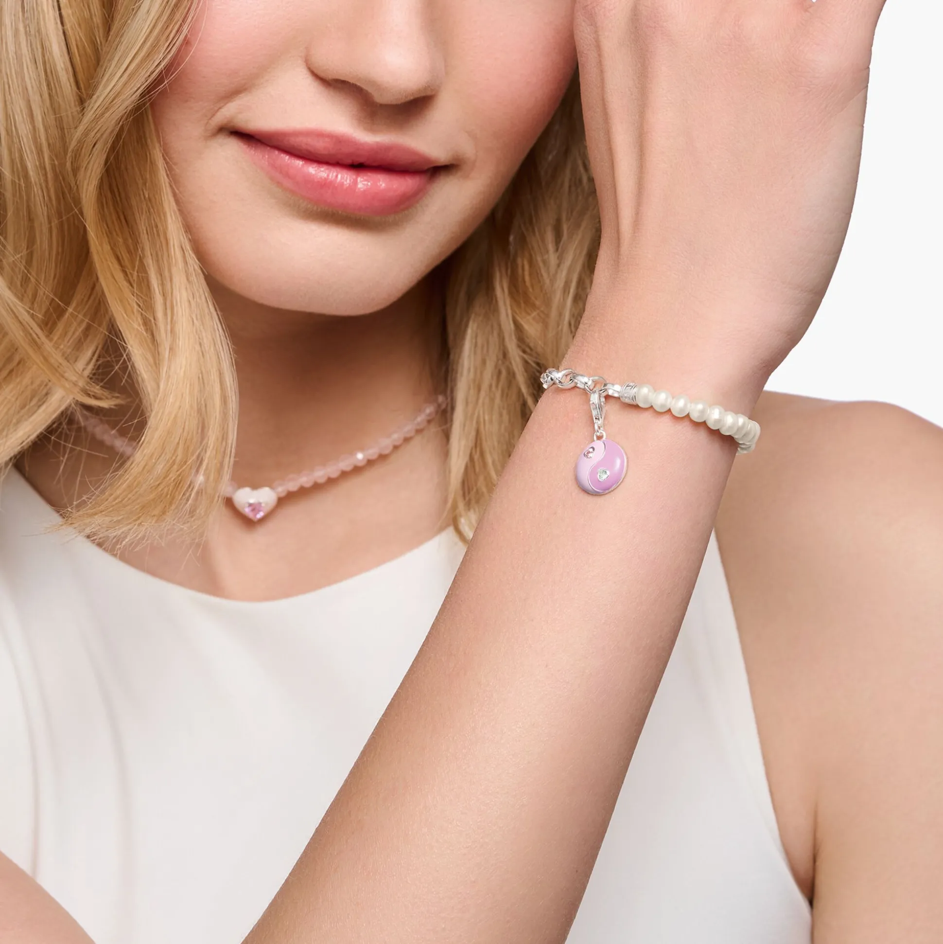 Cheap Bracelet Charm avec perles blanches et médaille argent Femme Charm Bracelets|Charm Bracelets