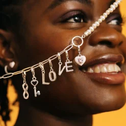 Online Chaîne Charmavec perles blanches et Coin argent Femme Charm Chaînes|Charm Chaînes