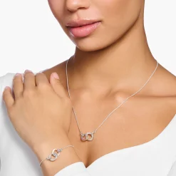 Best Sale Chaîne et anneaux «Together», argent noirci et gemmes multicolores Femme Chaînes & Colliers|Argent 925